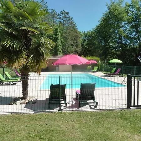 Holiday home Coquelicot Cadre Idyllique Au Calme