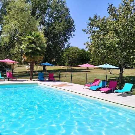 Holiday home Coquelicot Cadre Idyllique Au Calme Castels